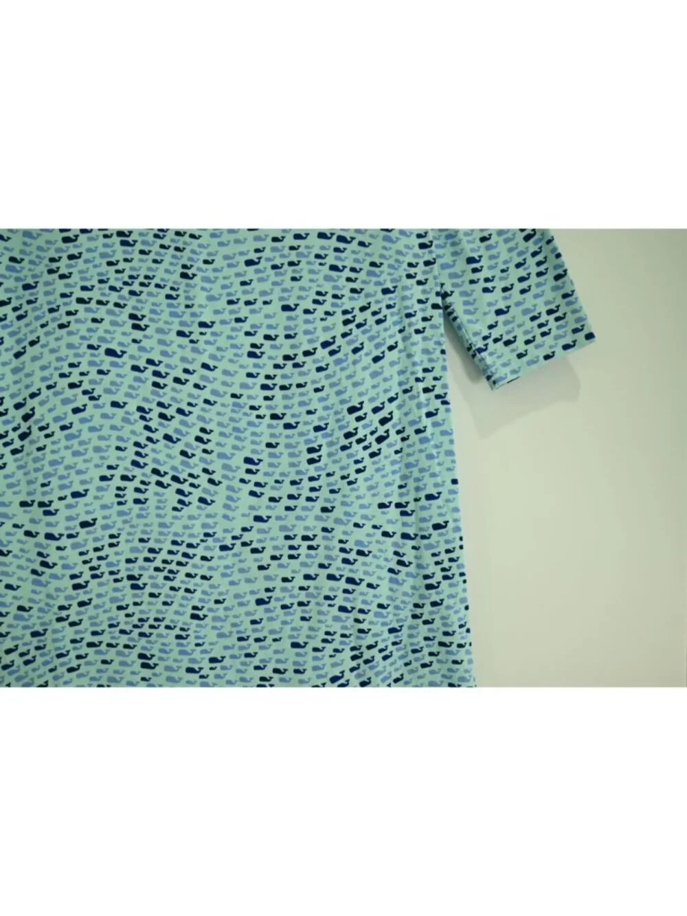 Vineyard Vines excellent used